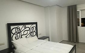 Amplio Y Moderno Piso En Ceuta